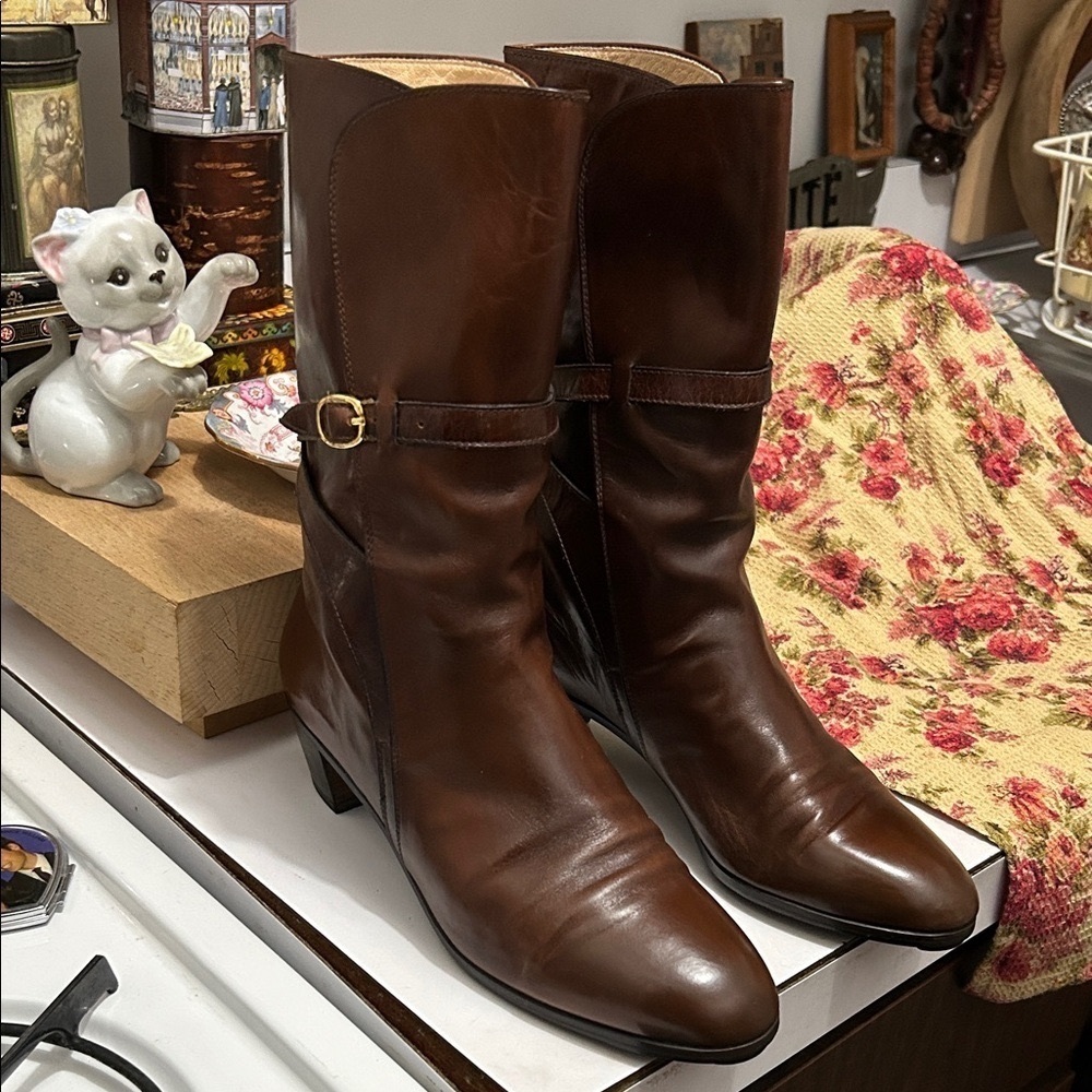 Vintage Brown Leather Boots (made in Italy)